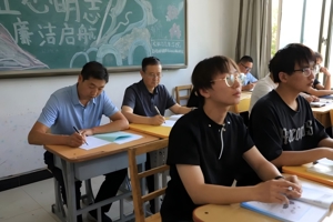 深入课堂察学情  凝心聚力开新篇 ‖ 学院领导深入课堂听“开学第一课”