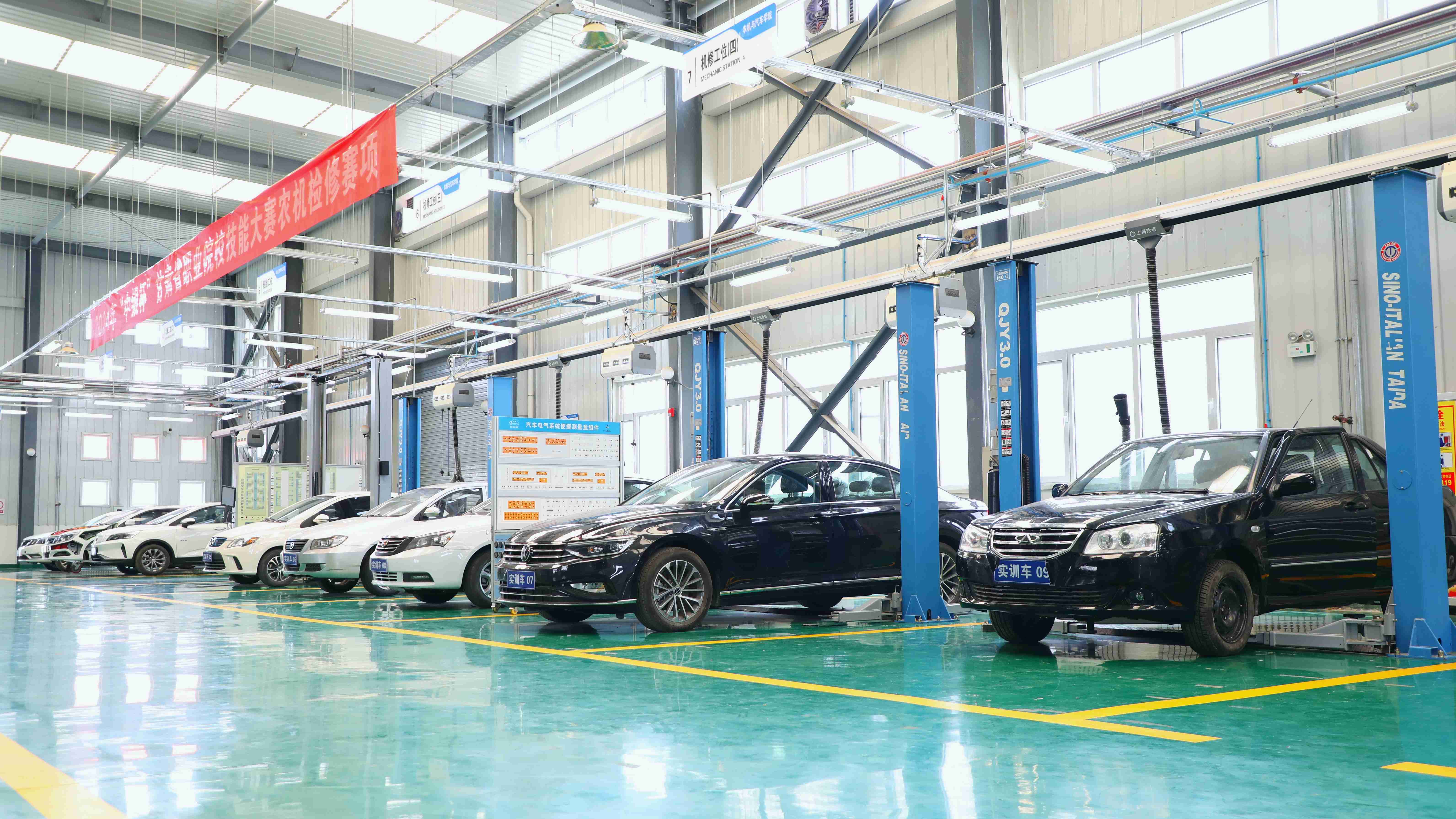 39ad984cfa294cefbc56d75fad27e668.jpg 39ad984cfa294cefbc56d75fad27e668.jpg